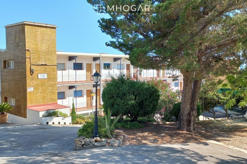Calpe- Apartamentos en primera linea de la playa con vistas directas al mar y Peñon de Ifach